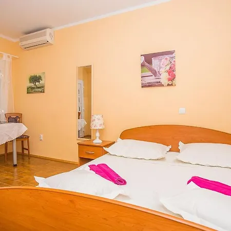 Apartman Studio 2 *
