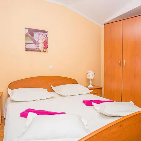 Apartman Studio 2 *